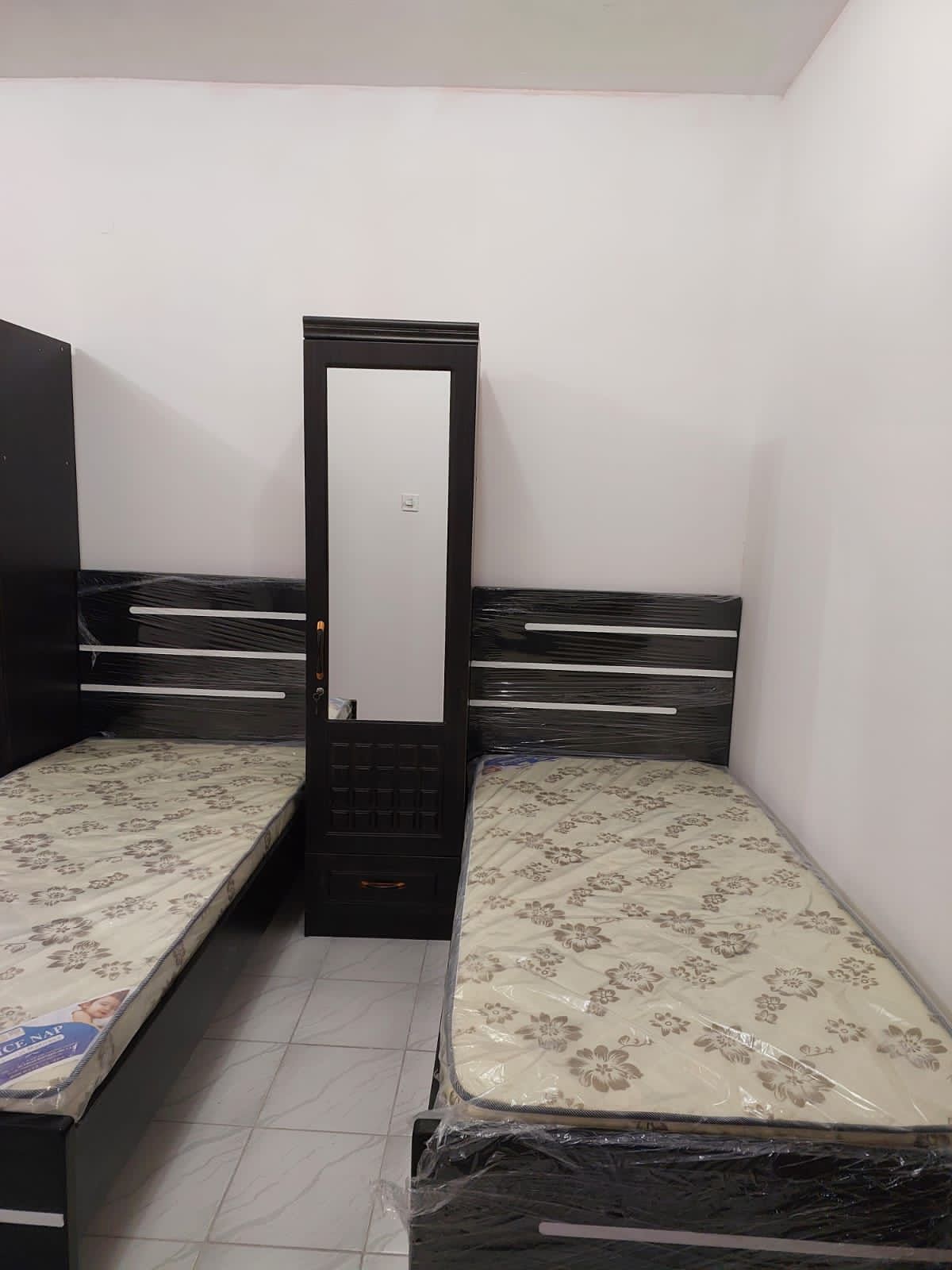 Bed Space Available in newly renovated Apartment in Bur DubaI